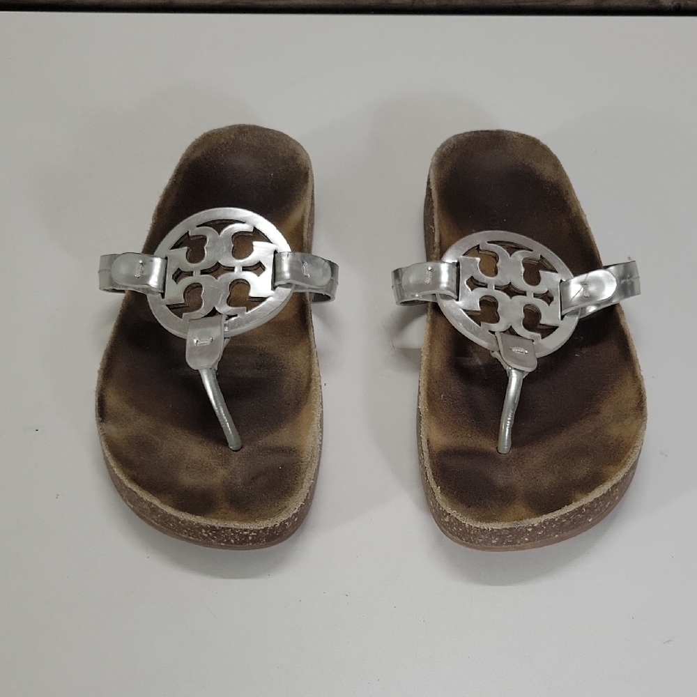Tory Burch Silver Logo Thong Sandals Sz 8